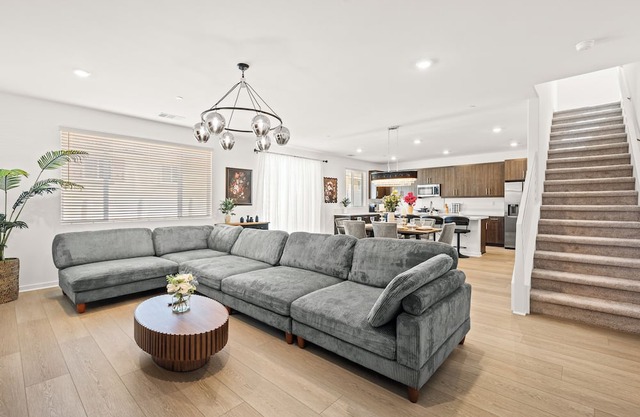 Spacious 5BR Home Near Ontario Airport, Universities & Convention Center
