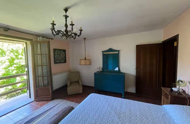 House with private garden and mountain views