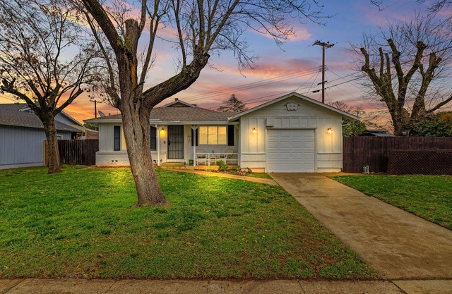 Cozy Cottage Near the American River – Perfect for Short-Term Professionals