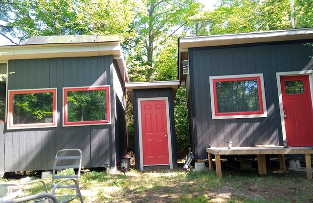 Gallagher's Getaway. Off grid cabins on private lake