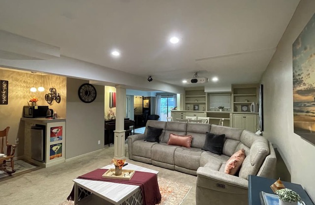 Spacious private 2-bedroom, 1 bath house in awesome Olathe with fitness room, AC