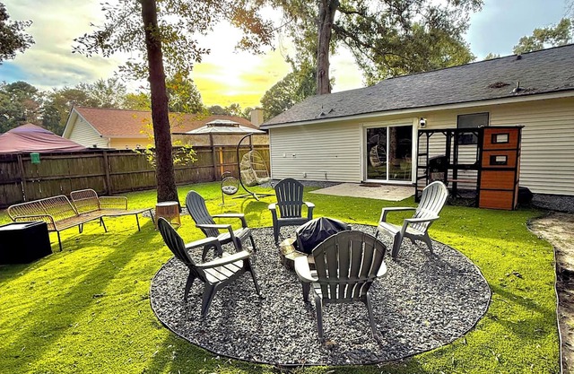 Modern Home w/Theater, BBQ & Private Yard