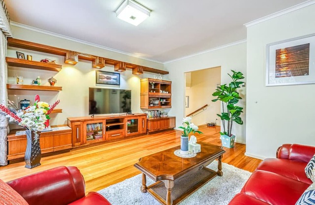 StayAU Pet-Friendly 4BR Retreat in Balwyn North