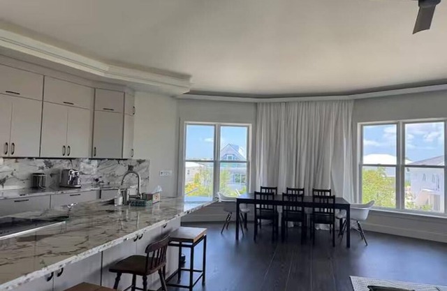 4-bedroom house in beautiful Little Torch Key with fitness room, AC