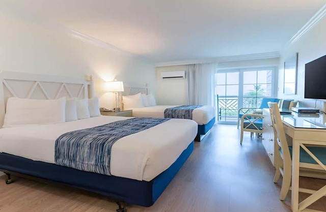 Gulf View Suite w/Balcony for Your Island Escape! | Pool | Free Parking | Beach