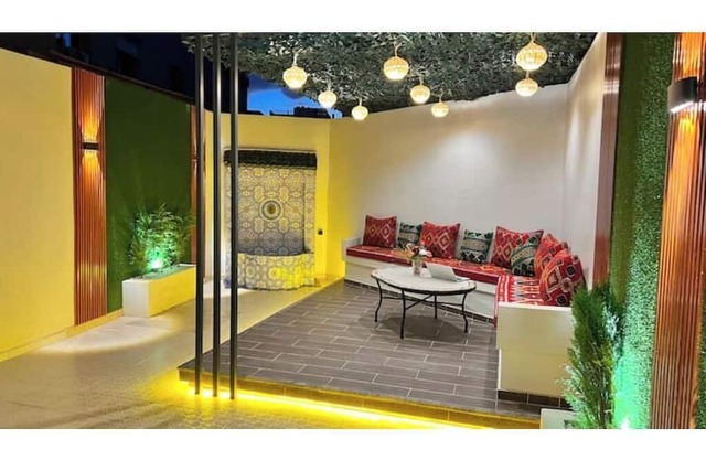 Luxury Apartment with Private Jacuzzi & Terrace