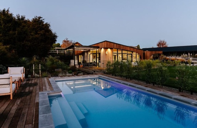 Beacon Retreat - Pool - Sleeps 8
