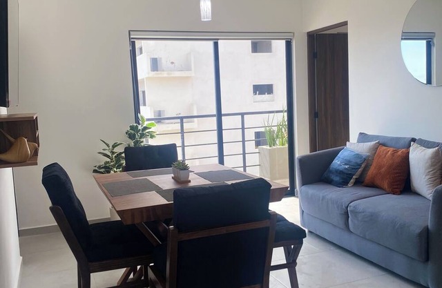 Vacation rental. Nearby... Commercial Plazas "15 minutes from the beach