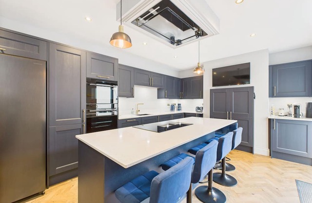 Host & Stay | Bellevue Luxe