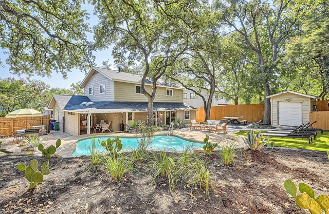 10BD Western Luxe Oasis w/Pool, Huge Backyard, PingPong, Grill, 10 Min to DT