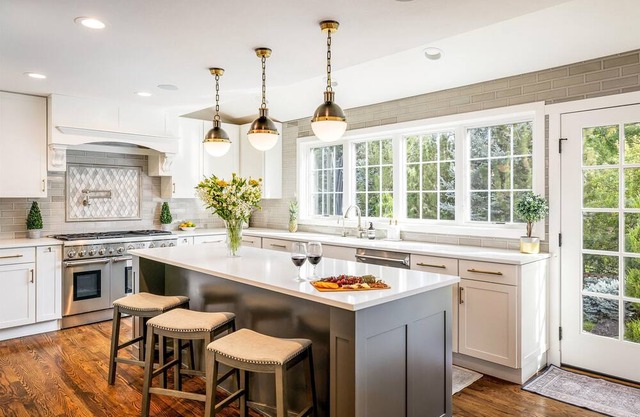 Elegant Escape with Hot Tub & Outdoor Oasis, Steps from Downtown