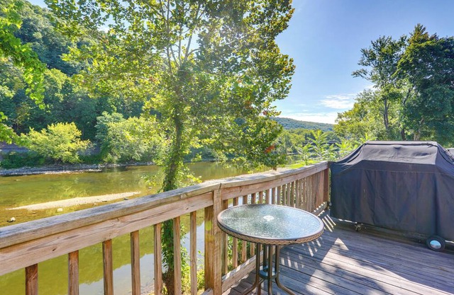 Historic Home on French Creek - 2 Blocks to Dtwn
