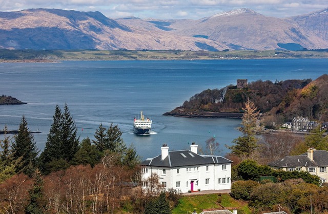 Historic house in Oban with stunning views over the West Scotland coast. Sleeping 14 (+2 infants) and pet friendly.