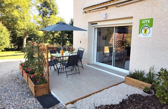 Renovated cottage with Wi-Fi, garden and pets allowed in La Versanne