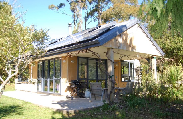 Bach, Golden Bay Lodge