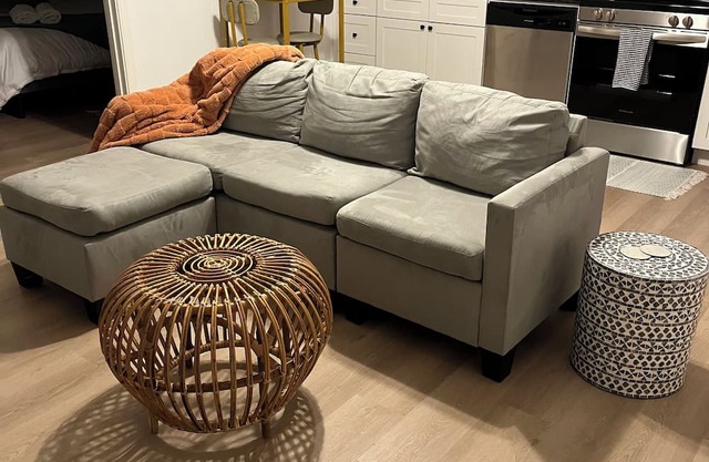 Welcoming apartment with AC in charming Gatesville King Bed with Twin Roll Away