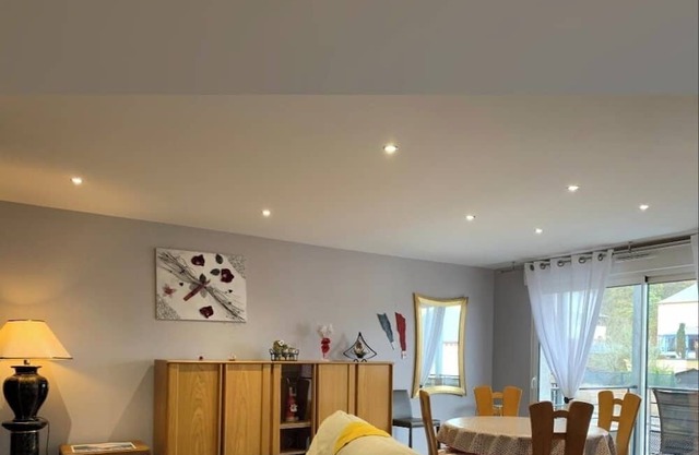 Superb 3-star apartment close to town and forest. Pets allowed