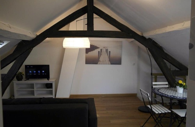 Beautiful F2 Nogent Train station on site