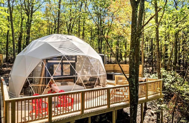 Outstanding Dome with Fire Pit and Hot-tub in Capon Bridge, West Virginia