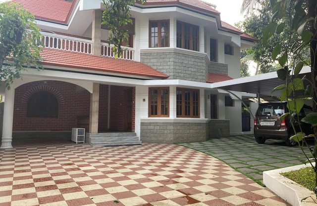 3BHK independent villa, 5 minutes to Lulu Mall at Edappally, Kochi, Kerala