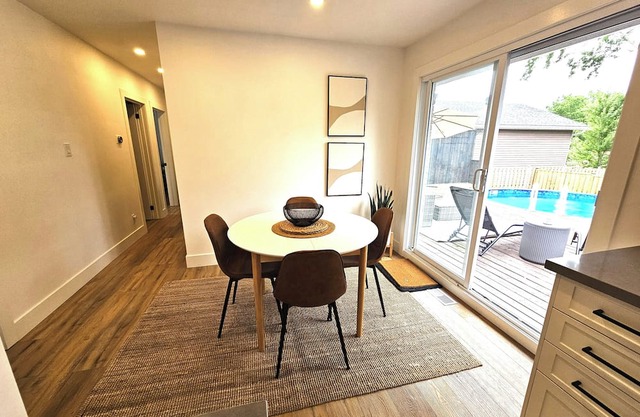 Newly-renovated home, sleeps 8, with pool & hot tub!