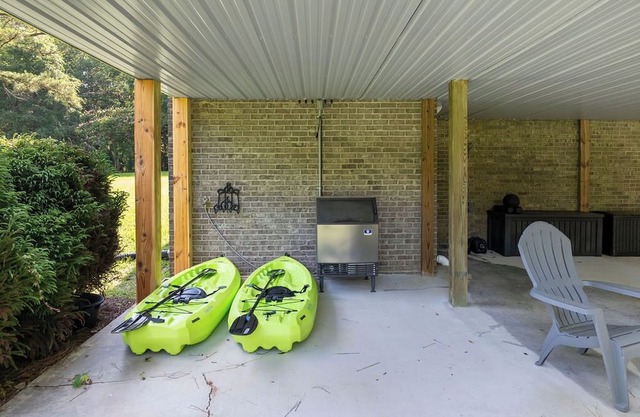 Welcome to The Lazy Buoy, a peaceful getaway nestled on the shores of Smith Lake