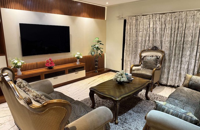 N4B premium stay