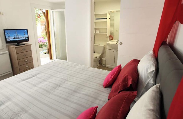 Ideal Getaway in Dax – Cozy Apartment, Close to Thermal Baths, Quiet & Wi-Fi for 2-4 Guests