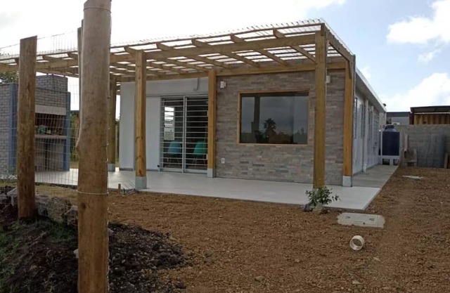 Casa en Playa Hermosa con 2 baños para 7 personas