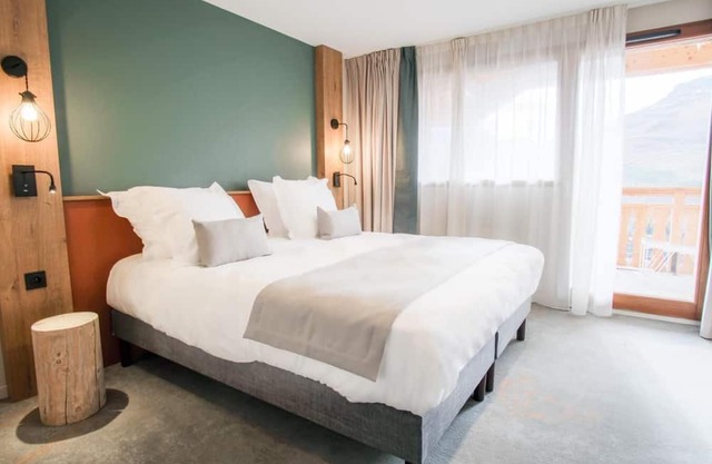 Wifi, 10m from ski slopes, swimming pool, sauna, tv, 27m², Les 2 Alpes