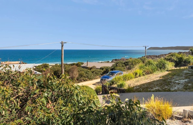 Aqua Beach House - Enjoy wildlife, sunsets, and a cozy home for a relaxing stay