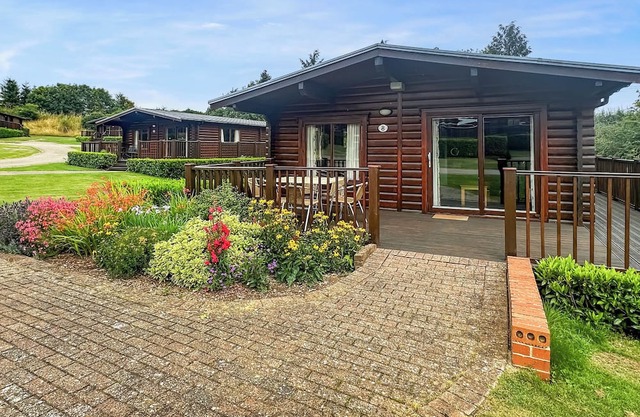 3 bedroom accommodation in Greetham