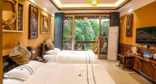 Huaqianshu Theme Inn