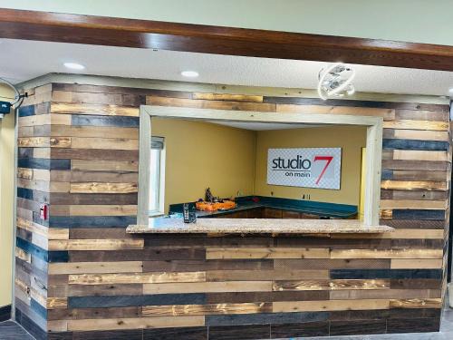 Studio 7 on Main