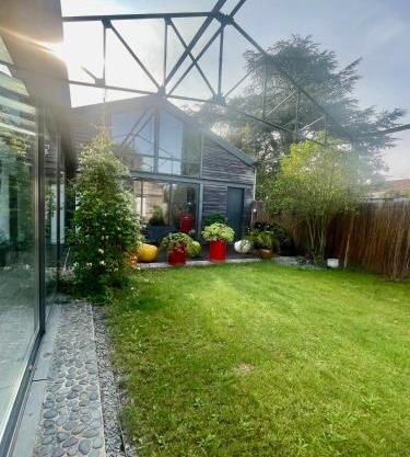 Loft avec Piscine Intérieure et Jardin