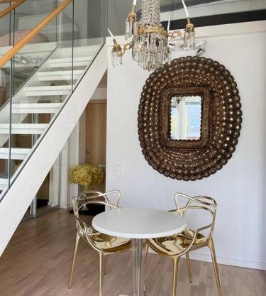 Elegant Penthouse Loft - City Center