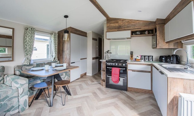 Burnham-on-Sea House | 2 bedroom accommodation in Burnham-on-Sea