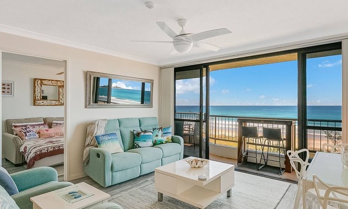 Tugun Apartment | San Simeon 31 - Absolute Beachfront Tugun - Min. 3 Night Stays!
