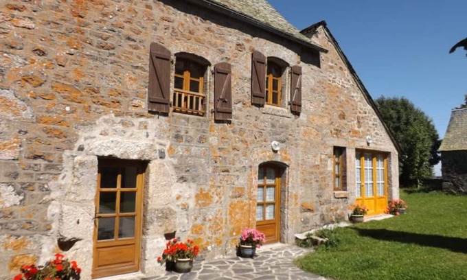 La Trinitat Cottage | Gite La Trinitat, 3 bedrooms, 8 persons