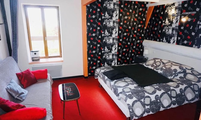 Messey-sur-Grosne Other | Artist Room - Up to 3 people