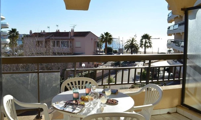 Frejus Plage Apartment | Apartment Fréjus, studio flat, 4 persons