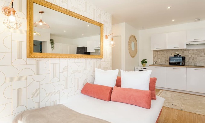 Grenelle Apartment | Merveil Family Suite - Finlay