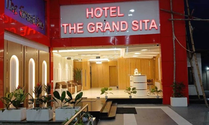 Jharsuguda Hotel | The Grand Sita