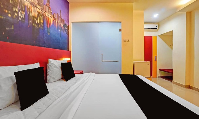 Malang Hotel | Townhouse Oak Malang near ITN Malang