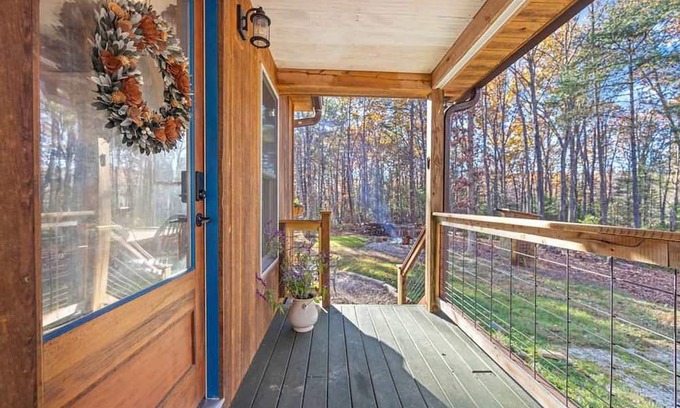 Clifford Apartment | Blue Ridge Beech Cabin