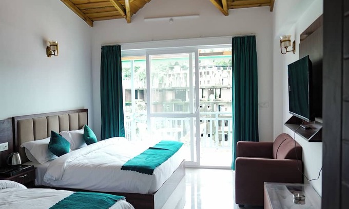 Bhowali Hotel | Kalptaru The Kumaun retreat