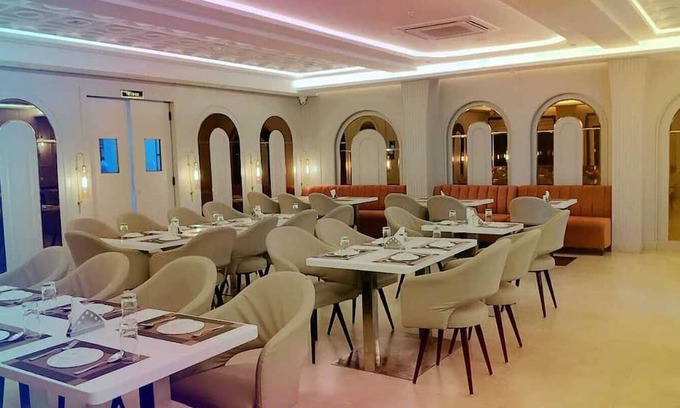 Varanasi Hotel | Hotel Kaashika