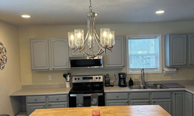 Lorraine House | Charming 3-bedroom house with WiFi, AC in lovely Lorraine