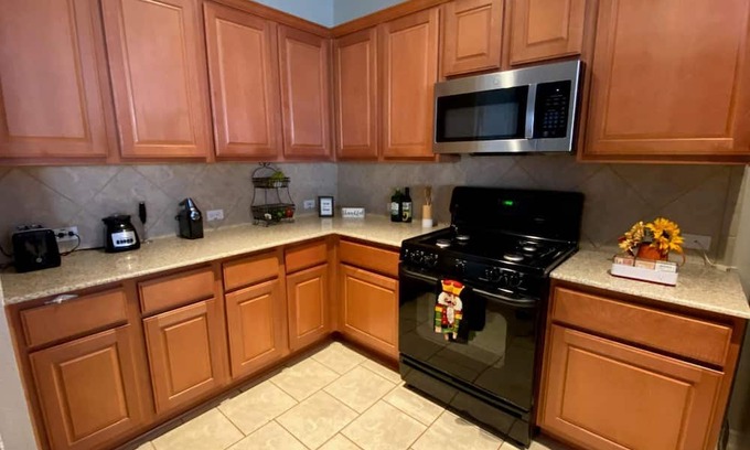 Pearland House | Upscale Pearland Home in Prime Location! Unique and Spacious!