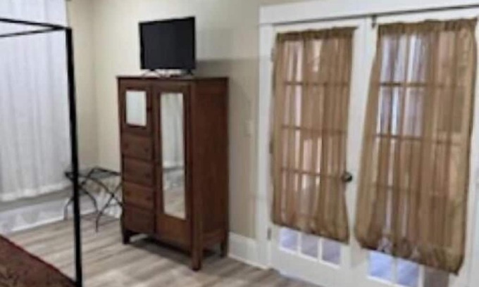 Marksville House | Charming 4-bedroom house in Marksville with AC, WiFi.